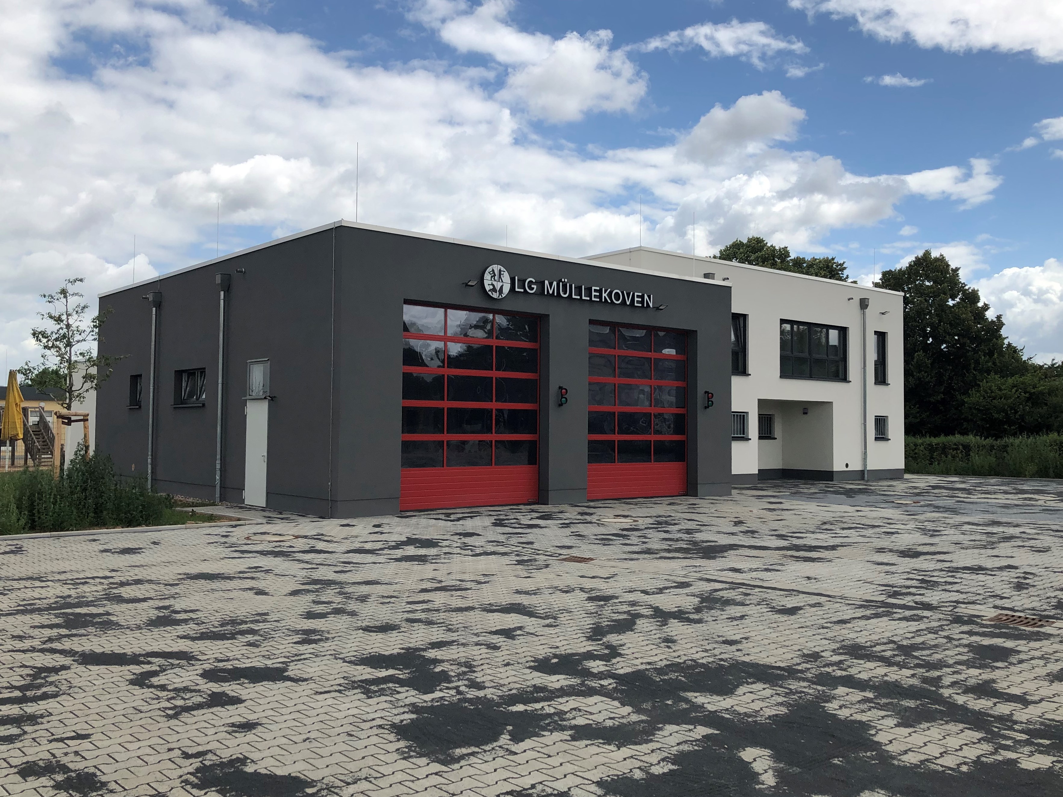 Feuerwehrgerätehaus Bergheim Ansicht Bild