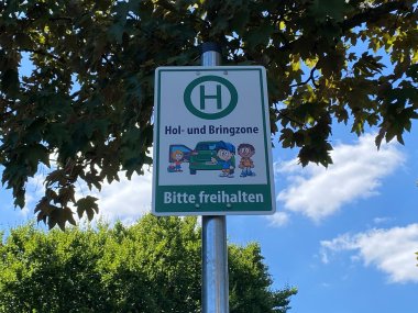 Beschilderung Hol- und Bringzone