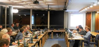 Foto: Bürgerbeteiligung im Sitzungssaal des Rathauses Foto: Bürgerbeteiligung im Sitzungssaal des Rathauses