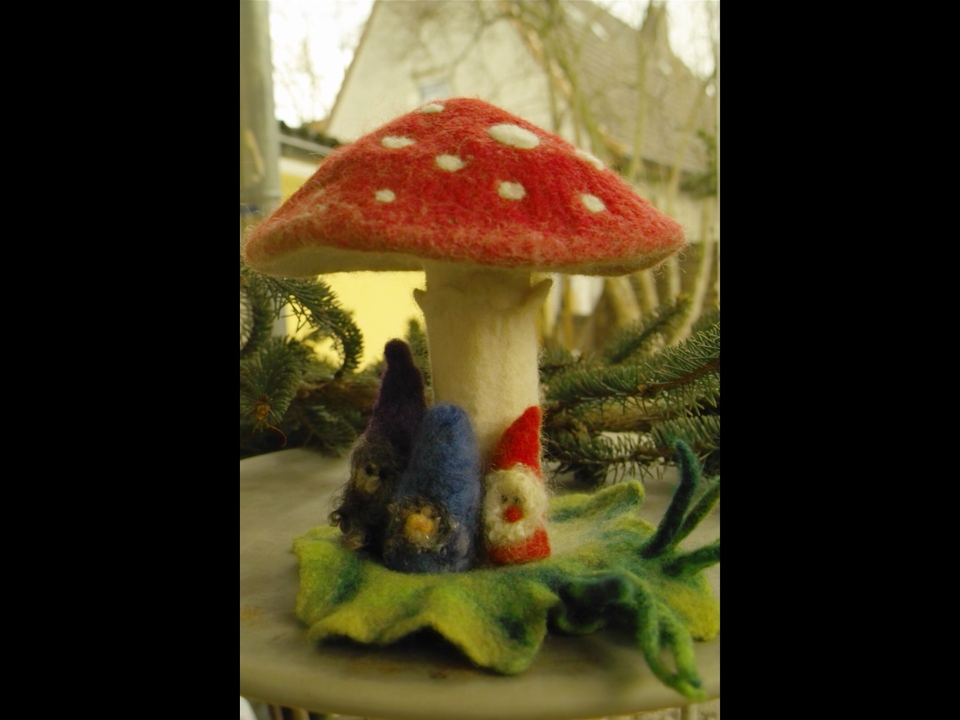 Ein gefilzerter Fliegenpilz.