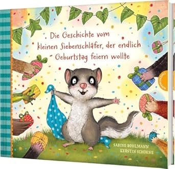Zu sehen ist der kleine Siebenschläfer der Geburtstag hat und viele Geschenke bekommt.