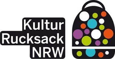Schwarzer Rucksack mit bunten Punkten
