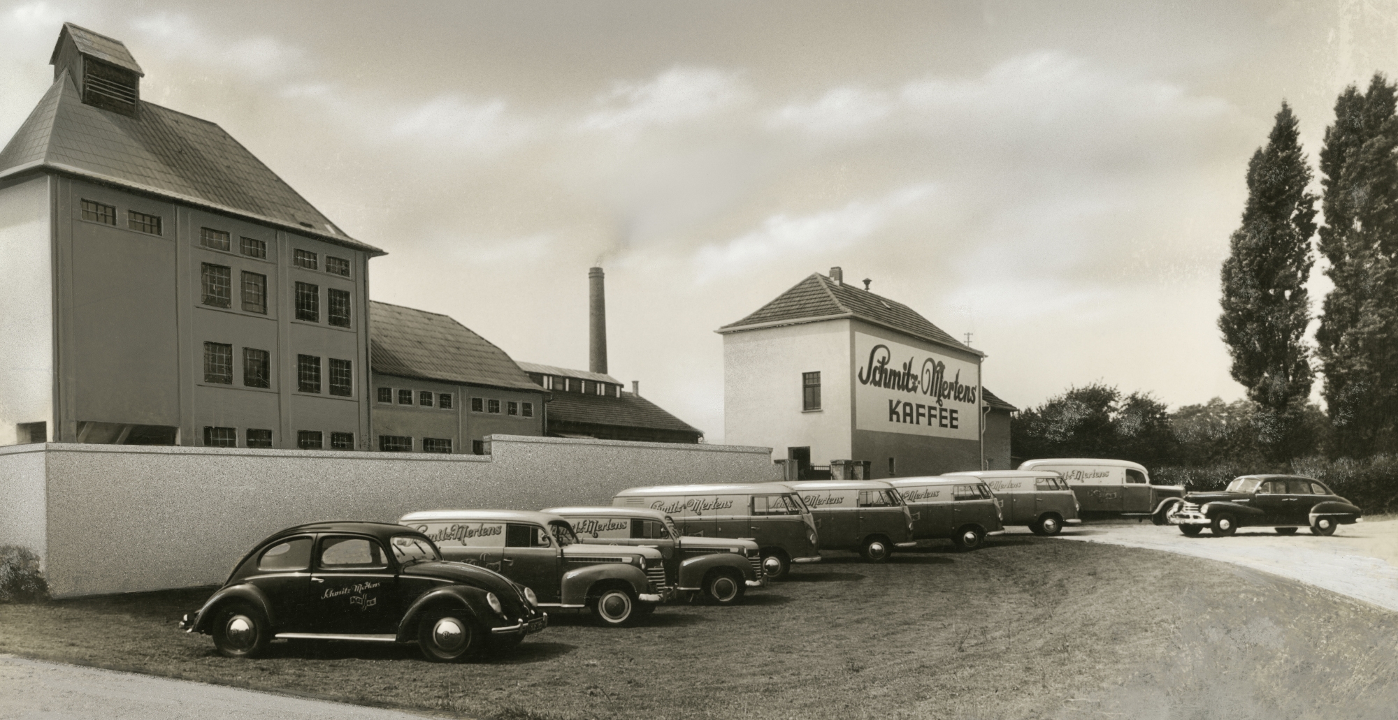 Firmengelände Schmitz-Mertens Fuhrpark Schmitz-Mertens in den 1950ern.