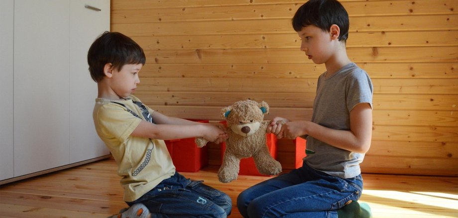 Streitende Kinder Streitende Kinder