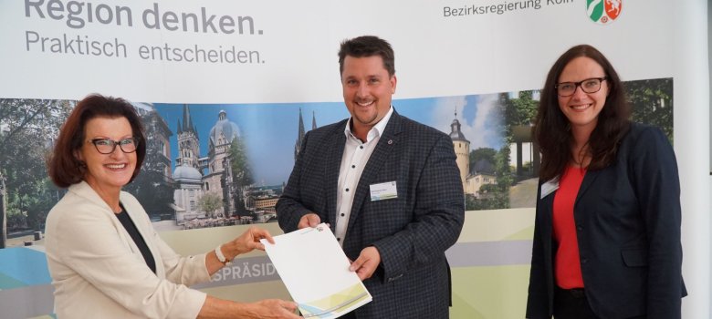 Regierungspräsidentin Walsken, Bürgermeister Biber, Landtagsabgeordnete Gebauer Regierungspräsidentin Walsken, Bürgermeister Biber, Landtagsabgeordnete Gebauer