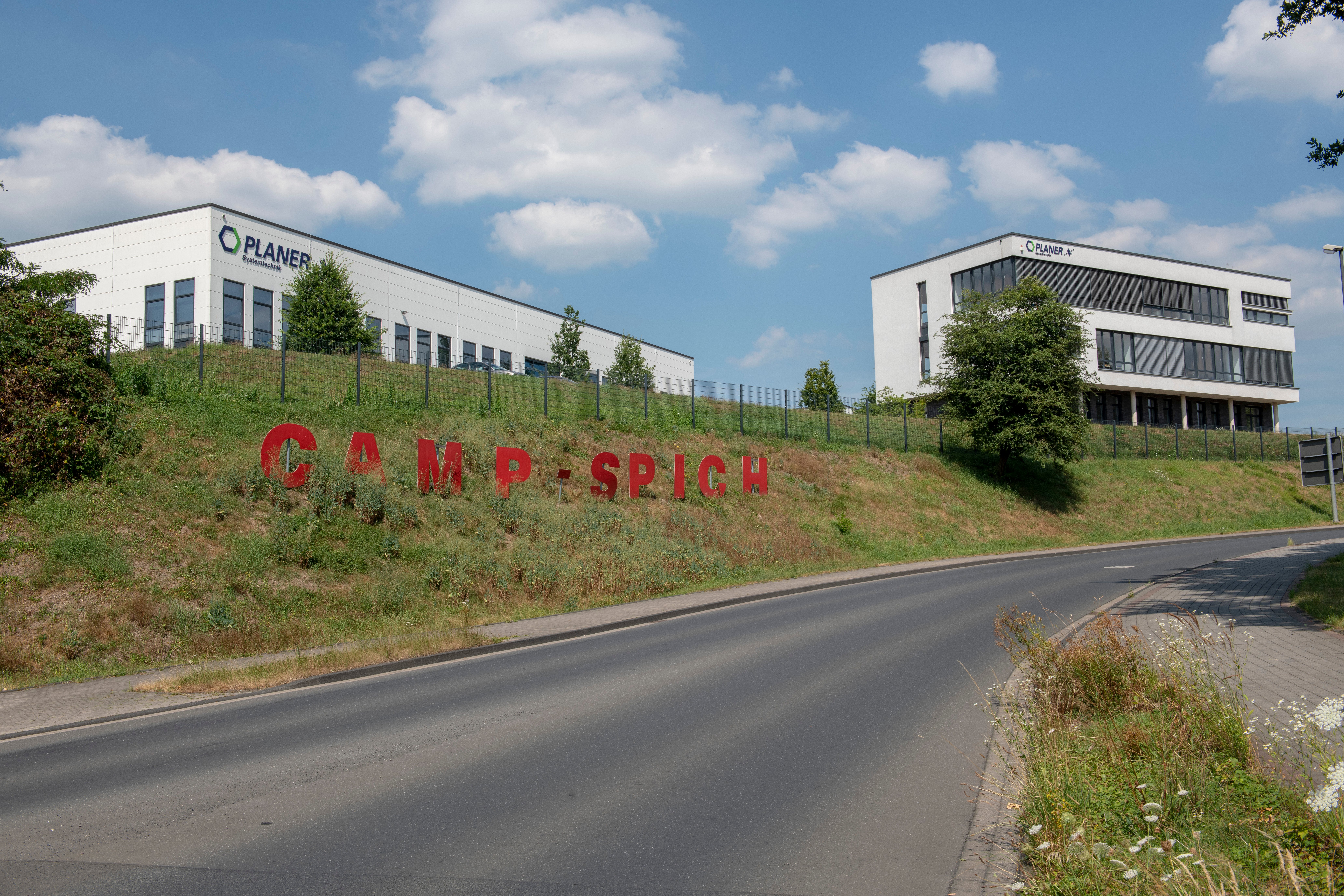 Gewerbegebiet Camp Spich Einfahrt zum Gewerbegebiet Camp Spich