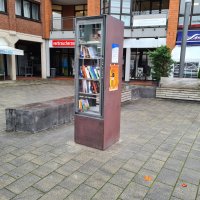Bücherschrank in der Troisdorfer Fußgängerzone