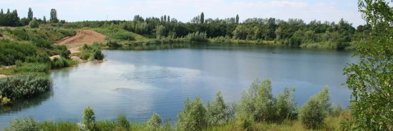 Spicher Seen Die Spicher Seen liegen zum Teil auf Kölner und Niederkasseler Stadtgebiet