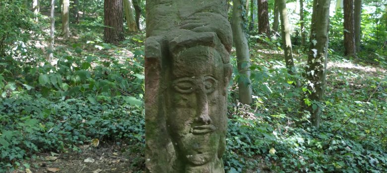 Reliefstein, Waldpark