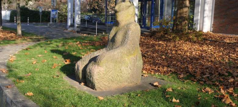 Sitzende Figur Sitzende Figur