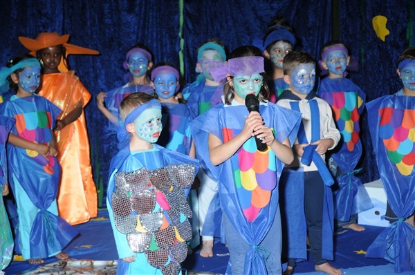 Wie die Fische im Wasser: Die kleinen Regenbogenfische der Kita Daimlerstraße.