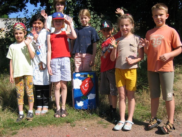 Troisdorfer Kinder freuen sich auf die Ferienangebote des Stadtteilhauses op de Hött.