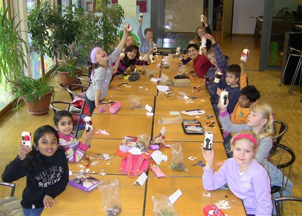 Hatten viel Spaß bei kunterbunten Spiel- und Singtagen: Die Kinder im Stadtteilhaus Friedrich-Wilhelms-Hütte.