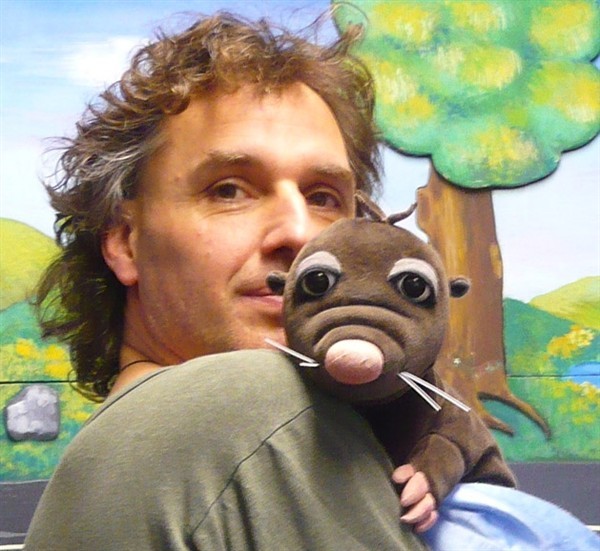 Das Hallo-Du-Theater spielt die Geschichte des kleinen Maulwurfs Wunderbar