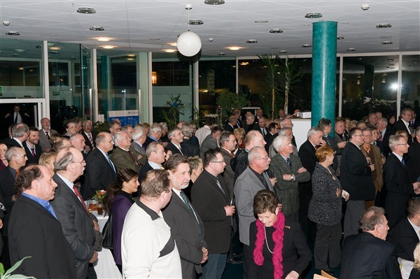 Gäste aus allen gesellschaftlichen Bereichen kamen ins Rathaus.
