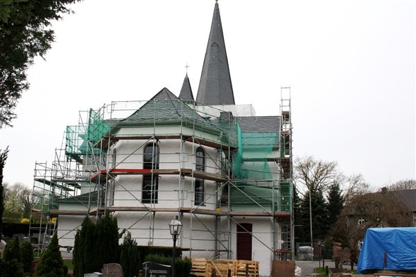 Fertig renoviert zum Jubiläumsfest: die Kirche St. Georg in Troisdorf-Altenrath.
