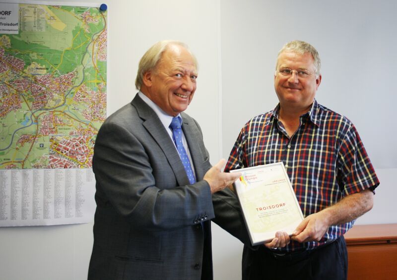 Bürgermeister Jablonski (rechts) freut sich auf die Teilnahme der Stadt an Mission Olympic