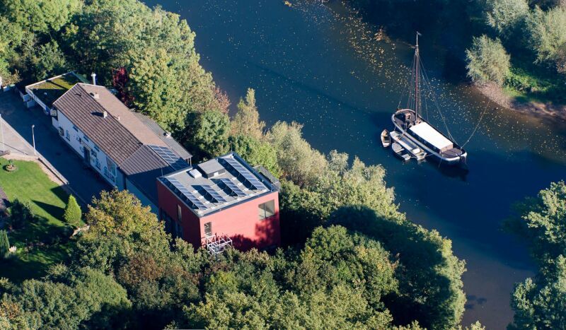 Das Fischerei-Museum in Bergheim - hier ein Luftbild - macht mit beim Aktionstag des Grünen C. Foto: TroPhoto Schumpe.