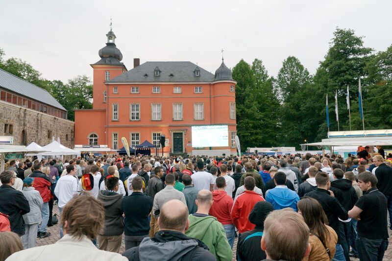 Willkommen zum Public Viewing auf Burg Wissem beim EM-Finale am Sonntag!