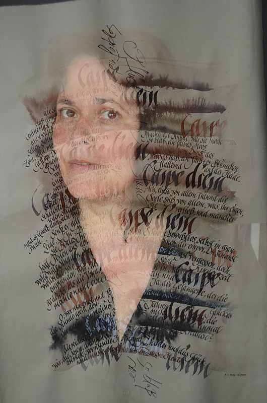 Nicola Denuel in einem kalligrafischen Selbstbildnis