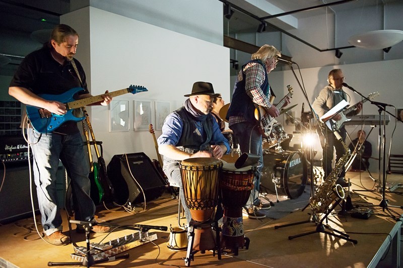 Im Kunsthaus an der Mülheimer Straße treffen sich Musiker zu Jam-Sessions.