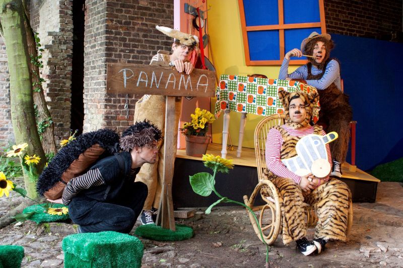 Viel Spaß bei den Abenteuern von Bär und Tiger auf der Bühne in Sieglar.