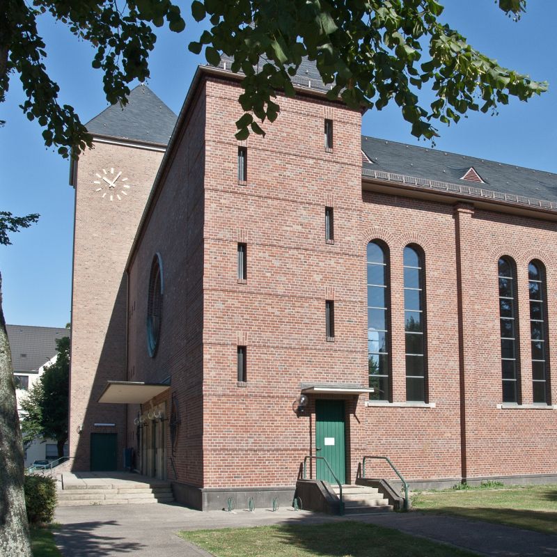 Die Katholische Kirche in Oberlar wird zurzeit umgebaut.