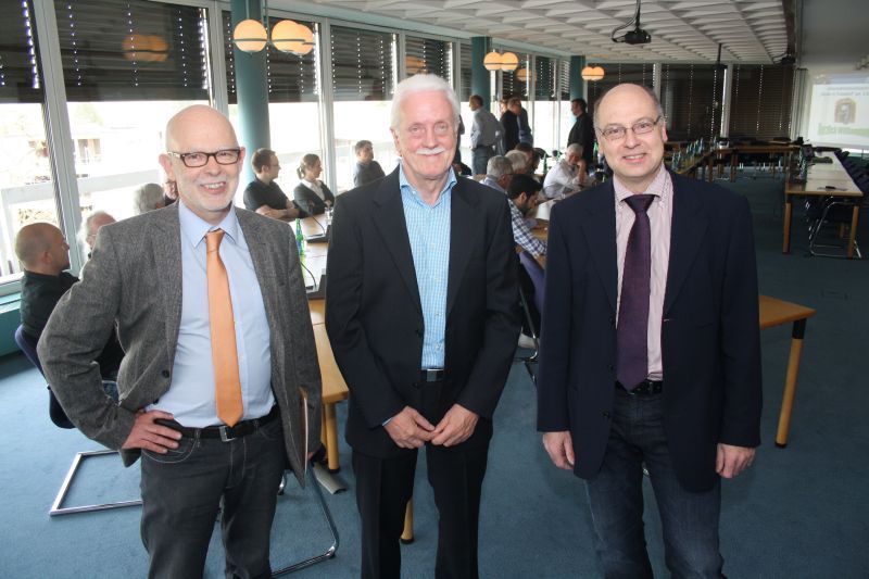 Technischer Beigeordneter Helmut Wiesner (rechts) begrüßte Troisdorfer Architekten im Rathaus