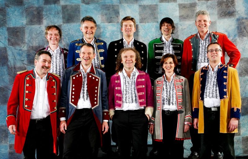 Viel Vergnügen beim Konzert von Köbes Underground in der Stadthalle!