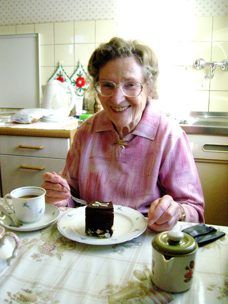 Tante Hilde in ihrer Kücher. Foto: Andreas Fischer