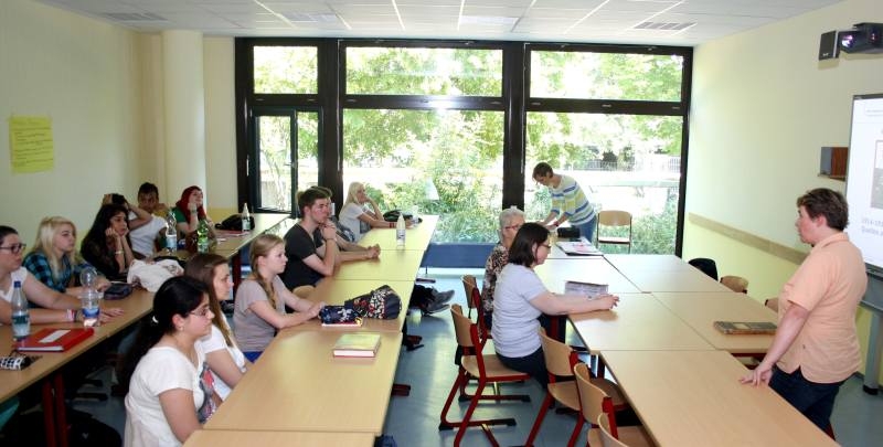 Schülerinnen und Schüler, Stadtarchiv und Landschaftsverband arbeiten gemeinsam an einem Blog zum Ersten Weltkrieg