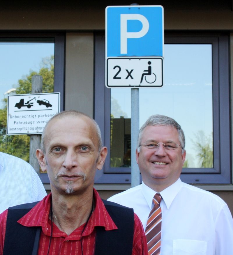 Joachim Haas (links) ist seit 2010 Behindertenbeauftragter, ein/e zweite/r wird gesucht