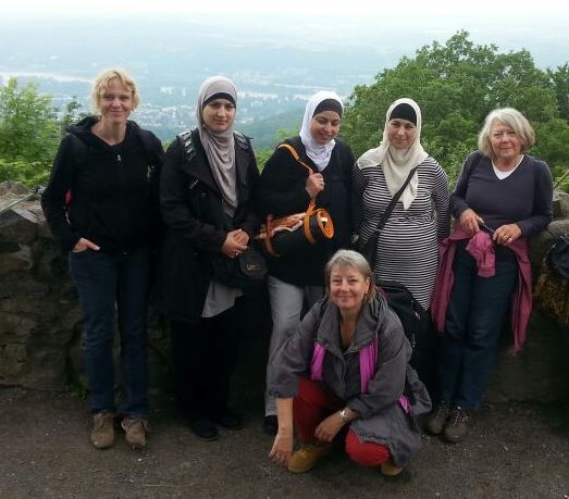 Mit viel Elan wanderten Oberlarer Frauen am Vatertag durch das Siebengebirge