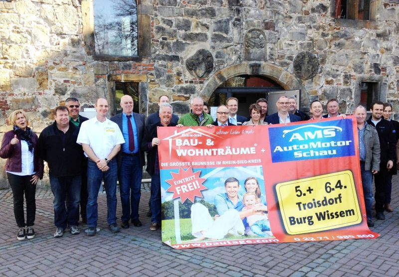 Vorfreude auf die Troisdorfer Bautage: Zahlreiche Teilnehmer kündigten die Baumesse auf Burg Wissem an