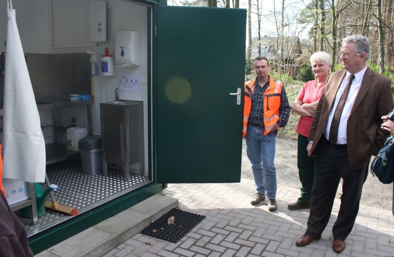 Bürgermeister Jablonski besichtigte die Neuerungen im Waldpark