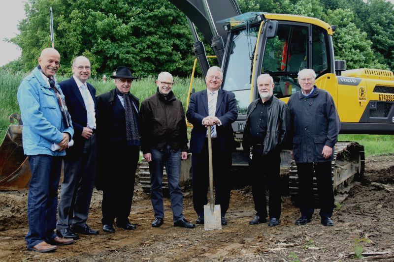 Erster Spatenstich am Hochwasserschutzdamm in Troisdorf-Sieglar