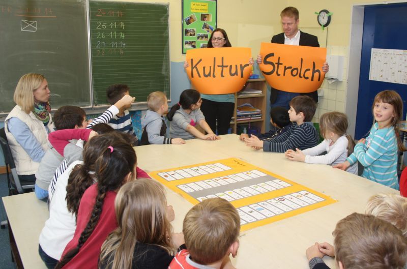 In der Grundschule Sieglar startete das Projekt "Kulturstrolche" für Kinder