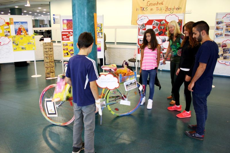 Die Ausstellung des Kinder- und Jugendhauses TK 3 ist bis Freitag im Rathausfoyer zu sehen