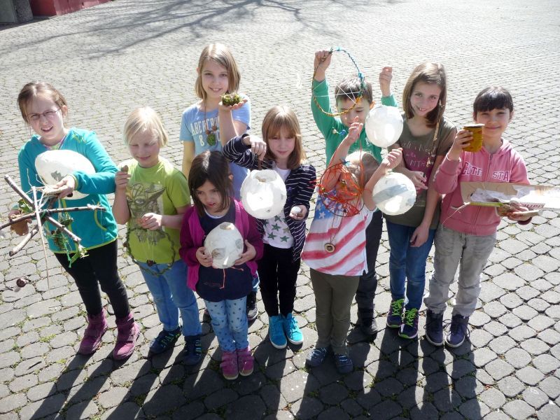 Viel Natur, viel Spaß: Spicher Kinder waren mit Naturmaterial kreativ.