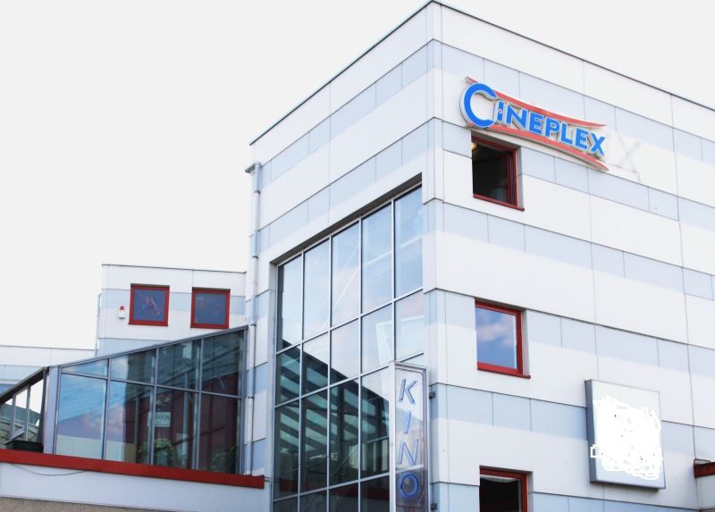 Im Troisdorfer Cineplex werden Kinovorstellungen für Seniorinnen und Senioren angeboten.