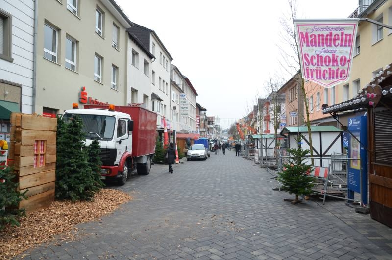 Die Pflaster-Oberfläche auf einem 180 Meter langen Teilstück konnte fertiggestellt werden.