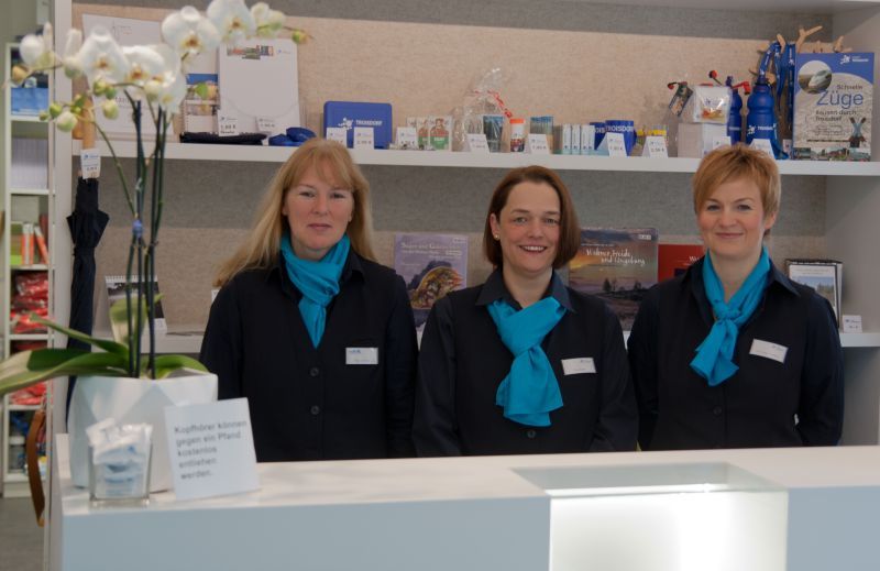 Das Team der Tourist Information freut sich über die Zertifizierung  zum Service Q-Betrieb