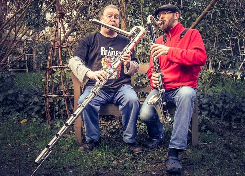 Bald im Kunsthaus: Die SUBunternehmer mit Subkontrabassflöte Detlef Brenken (links) und Rainer Weber.