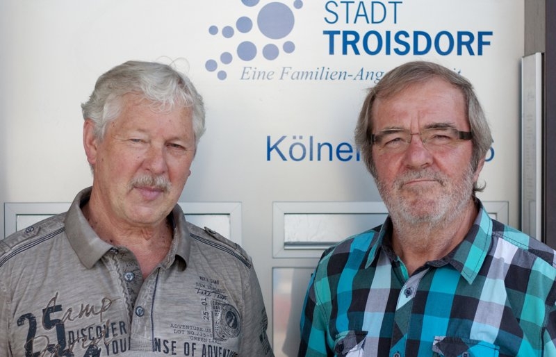 Geben Behinderten und deren Angehörigen Rat im Rathaus: Rolf Wetzel (links) und Horst Oberhaus.