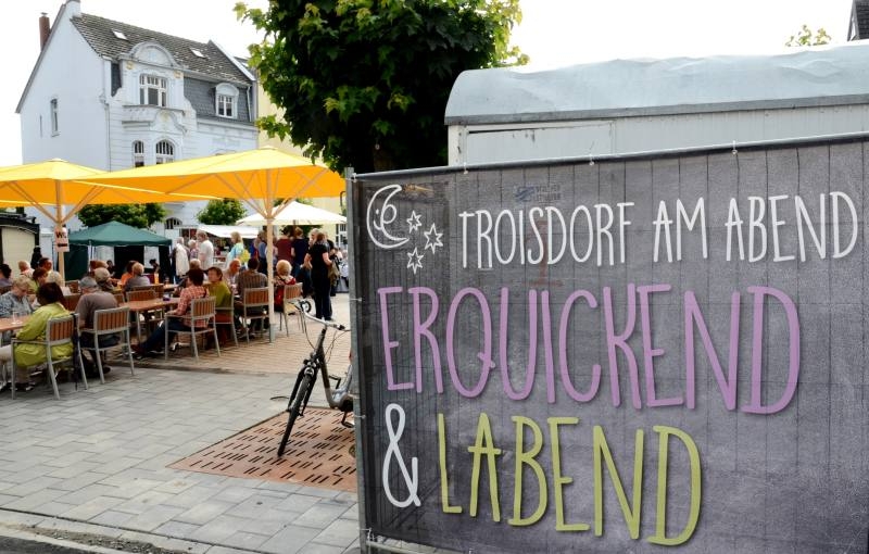 Auf dem Fischerplatz findet am 1. Juli der nächste Abendmarkt statt.