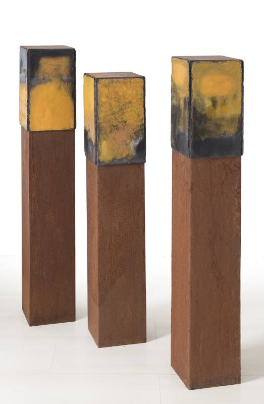 Stelen der Rösrather Künstlerin Heike Kehres-Woost.