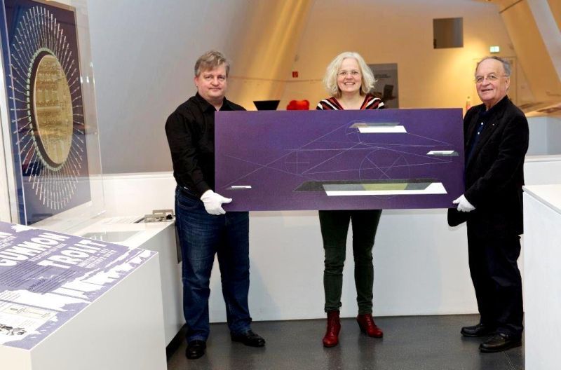 Das Repro des Werks Tp2 des Malers Làzlo Moholy-Nagy ist auf Burg Wissem zu bestaunen.