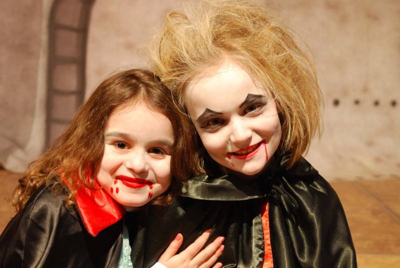 Foto zur Aufführung „Das Spukschloss“. Foto: Grundschule Alfter.