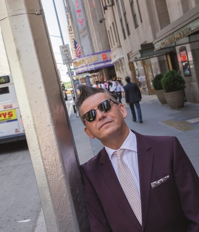 Götz Alsmann spielt mit seiner Band in der Stadthalle Troisdorf.