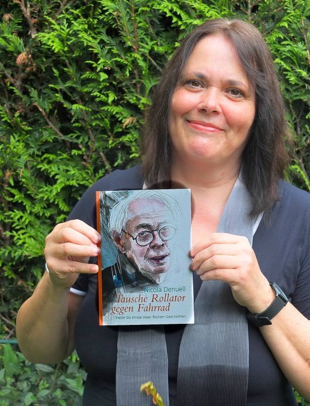 Nicola Denuell  präsentiert ihr Buch